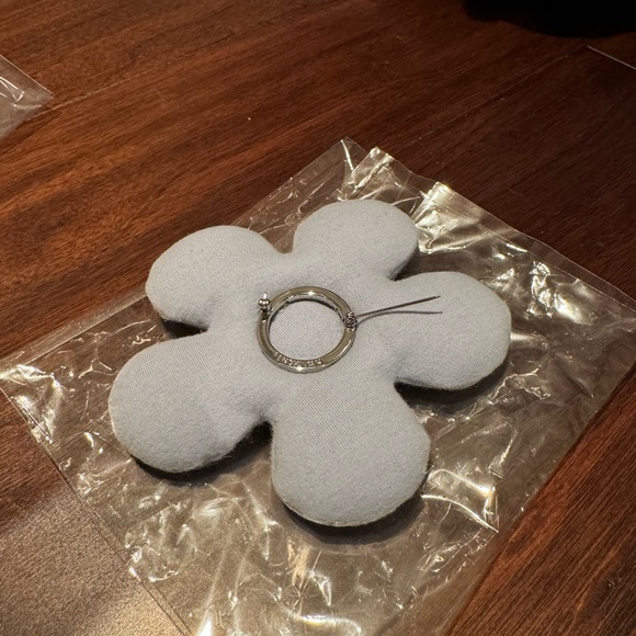 Fengyi Tan Blue Crochet Flower Cardigan - Picture 3 of 5